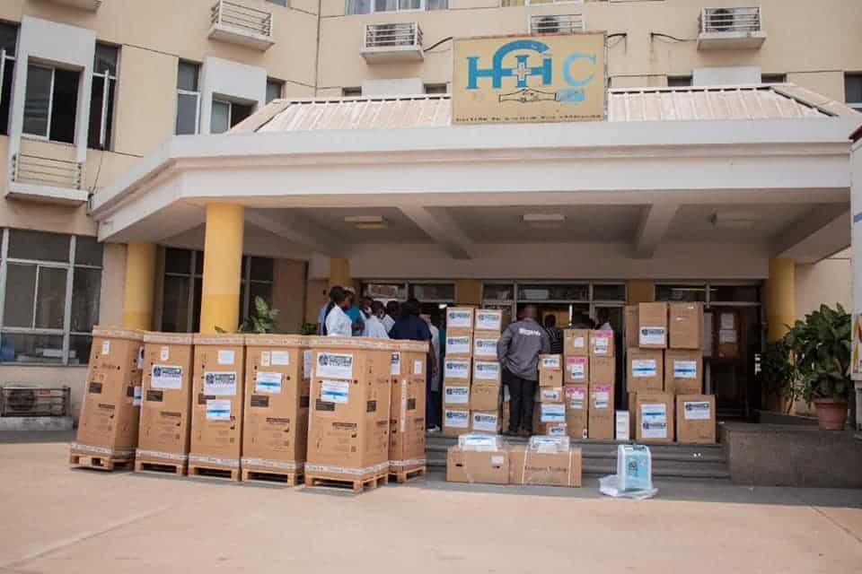 Distribution des équipements COVID-19 vers les Centre de Traitement COVID-19 à l’hôpital Sino-Congolaise