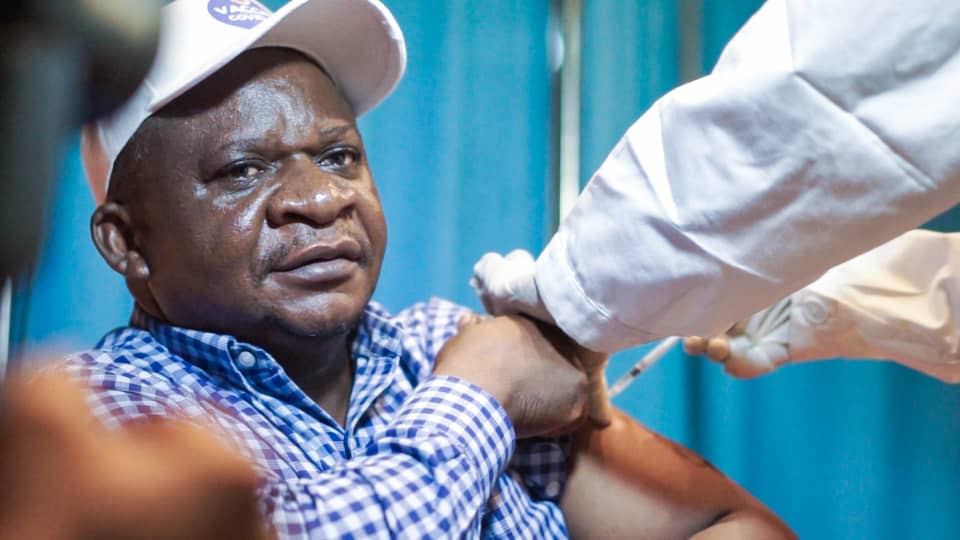 RDC : Vaccination contre la Covid-19 : Les élus du Peuple sensibilisés et vaccinés !