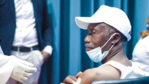 RDC : Vaccination contre la Covid-19 : Les élus du Peuple sensibilisés et vaccinés !