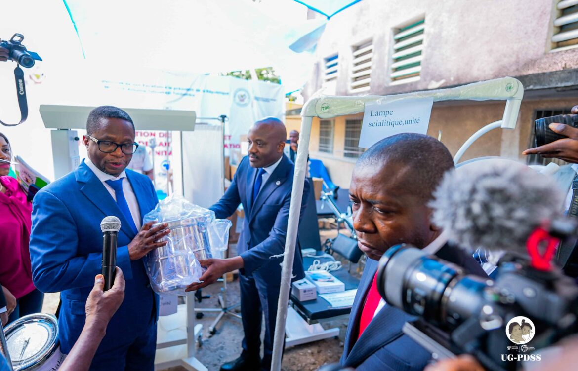 PDSS : LANCEMENT OFFICIEL DE LA DISTRIBUTION DES MATERIELS ET EQUIPEMENTS DE SANTÉ AUX FORMATIONS SANITAIRES 