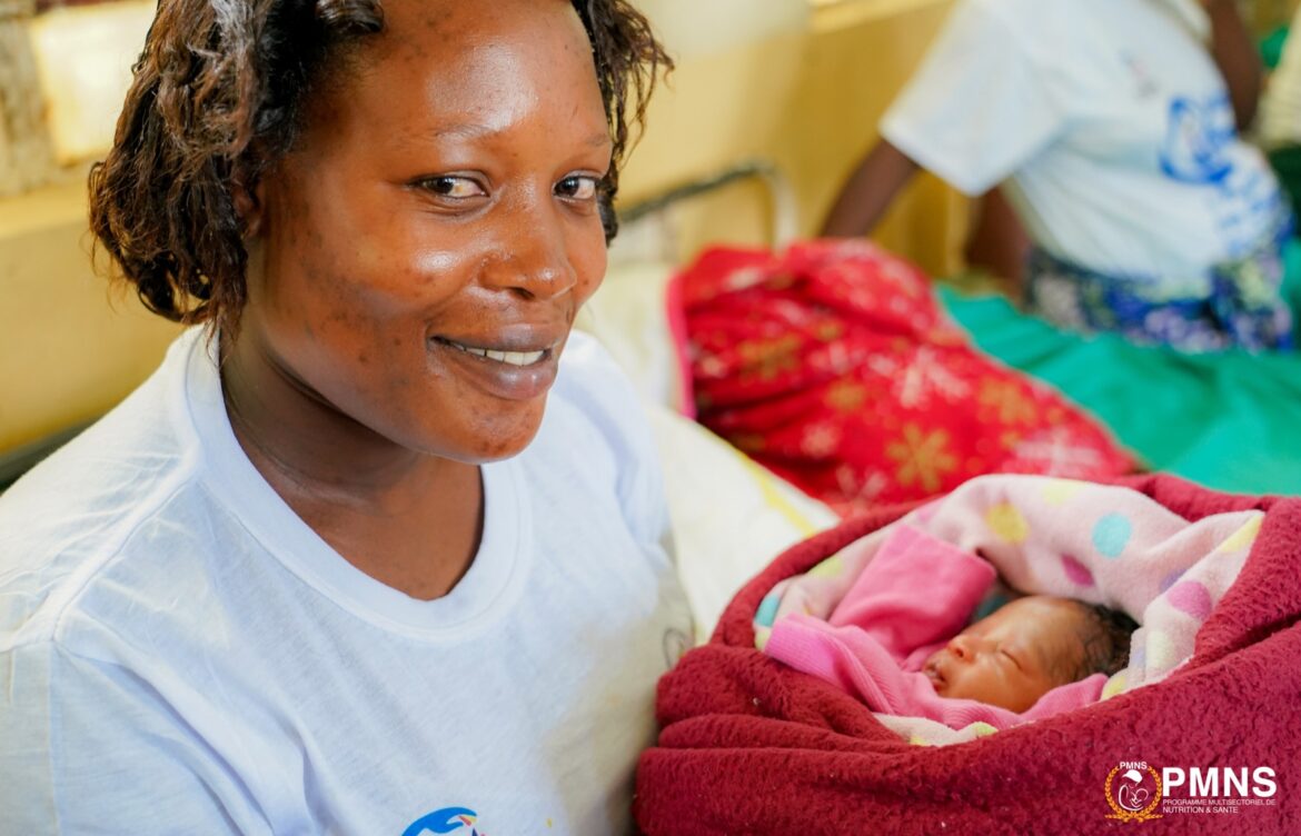 PMNS – SUD KIVU : LANCEMENT DE LA GRATUITÉ DE LA MATERNITÉ ET DES SOINS DU NOUVEAU-NÉ AU SUD-KIVU