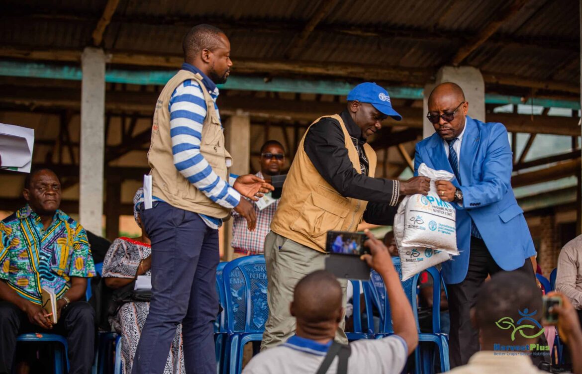 PMNS – HARVEST PLUS : LANCEMENT DE LA DISTRIBUTION DES CULTURES BIOFORTIFIEES DANS LA ZONE DE SANTE DE MITI-MURHESA