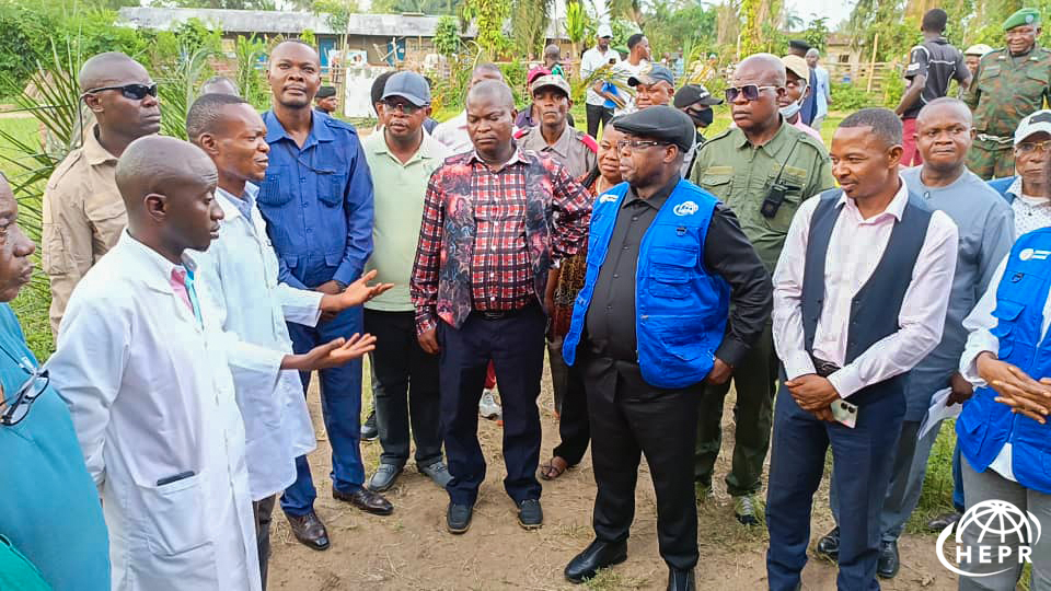 HEPRR – BULAPE : Le Gouverneur mobilise la population de Bulape contre la maladie à virus Ebola